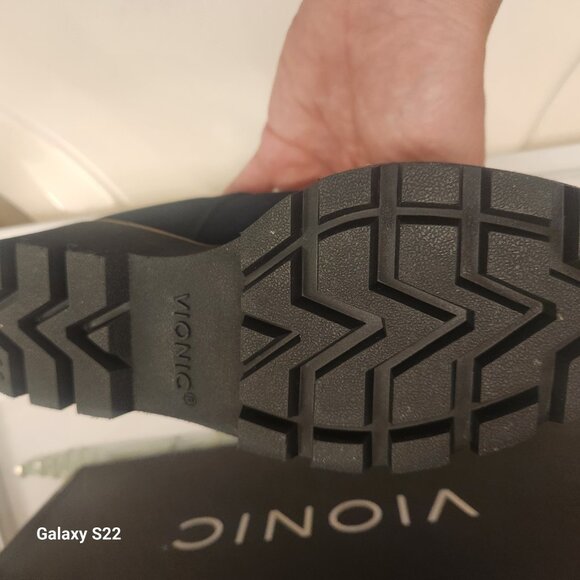 Vionic "Willa" Lug Wedge. Dark Navy Blue. NIB. Size 5 - Picture 6 of 14